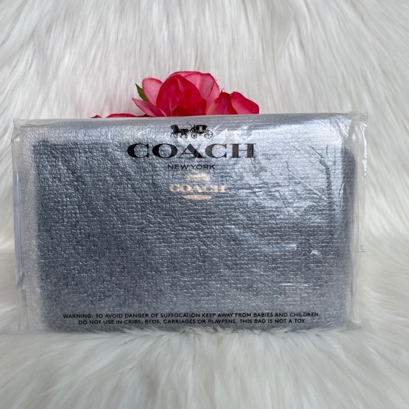 Coach Large Corner Zip Wristlet - Picture 9 of 14